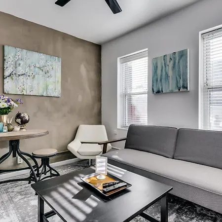 Welcome To West Town! 2 Bedrooms And Pet Friendly Apts